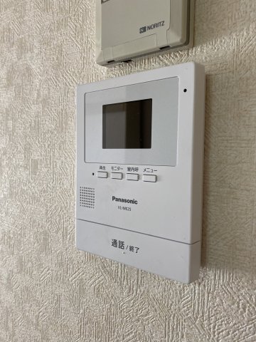 セキュリティ　TVモニターホンで来客を画面で確認出来て安心です♪
