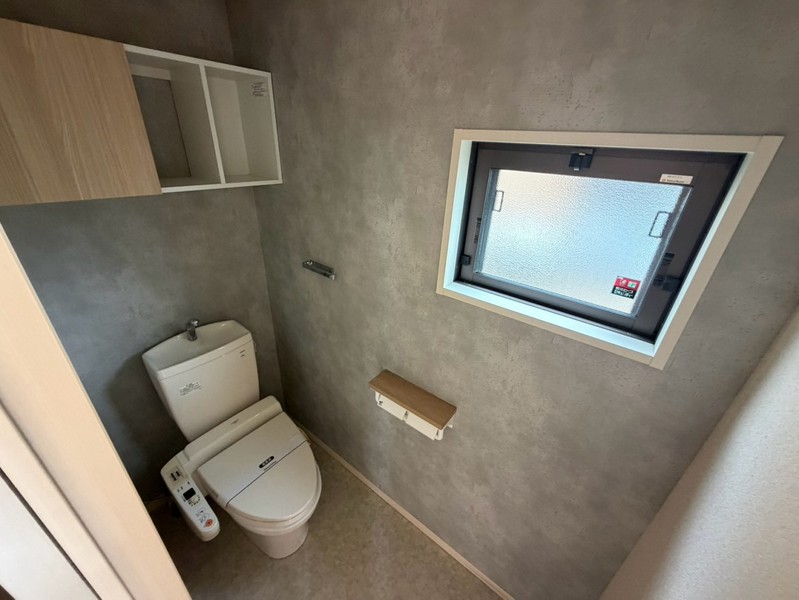 柚垣様戸建II A棟のトイレ写真