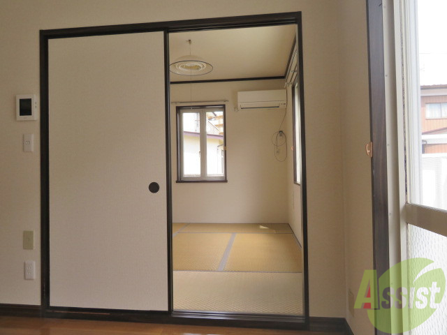 その他設備　ちゃんとエアコンもついているので、安心してくださいね。