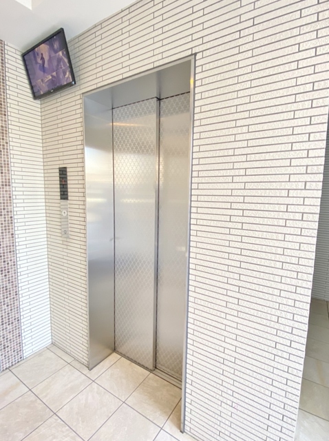 その他共有部分　防犯カメラ付きエレベーター