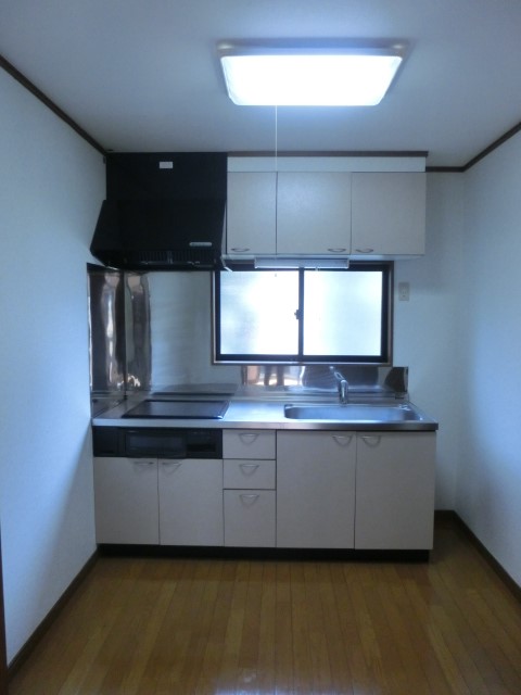 キッチン　IHクッキングヒーター付き