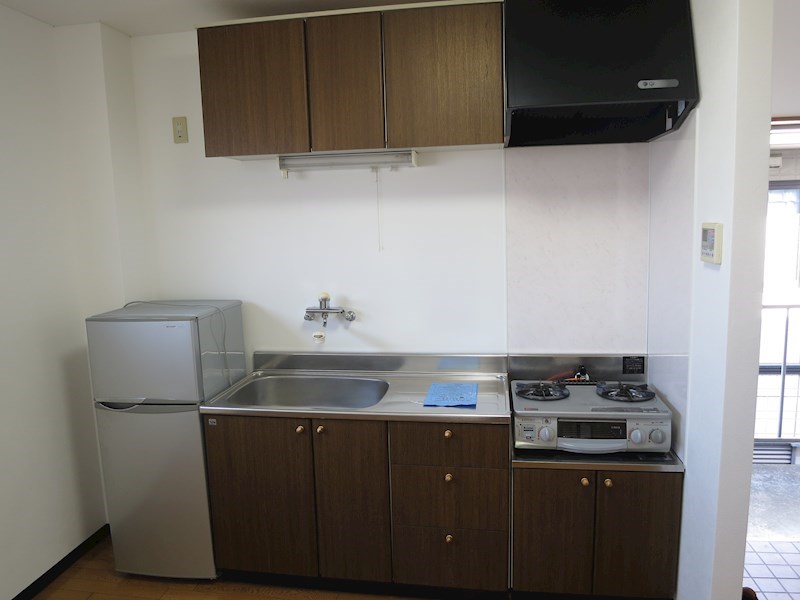 キッチン　収納たっぷりのキッチンは調理器具が多く収納できます！