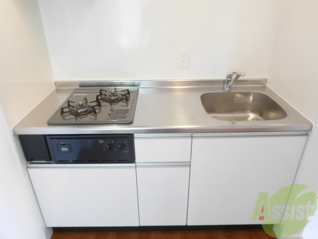 キッチン　ガスコンロ２口になりお料理たくちんです