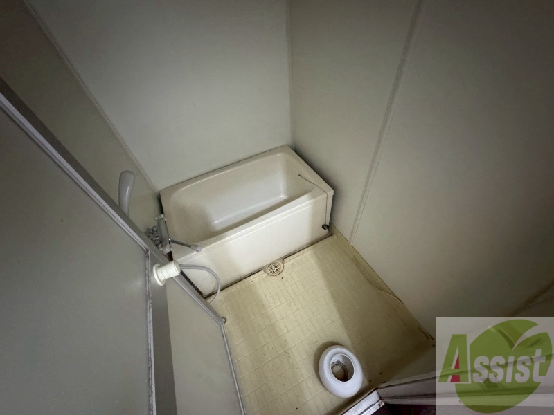 バス・シャワールーム　ユニットバスです。疲れを癒すのに欠かせませんね！