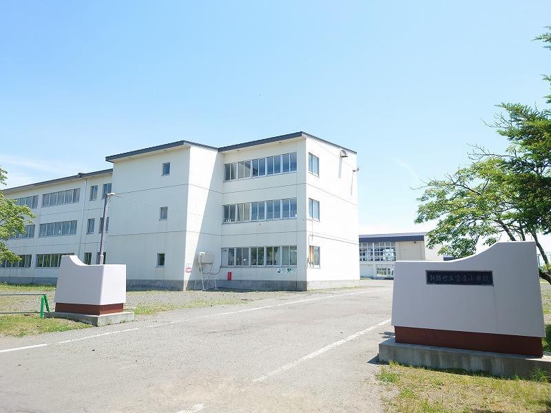小学校　富原小学校（小学校）まで650m