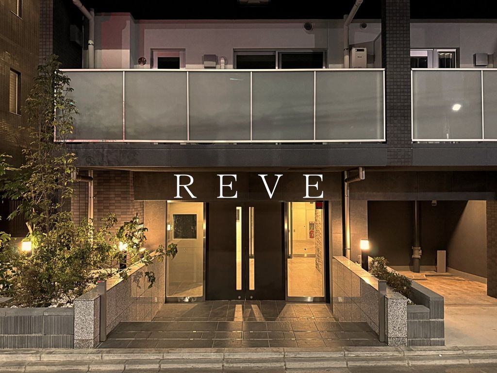 建物外観　エントランス