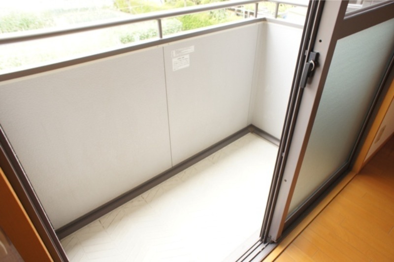 バルコニー　図面と現状に相違がある場合には現状を優先