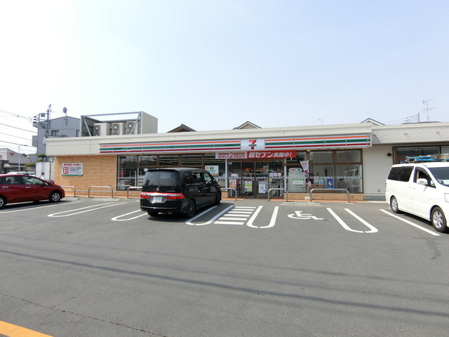 コンビニ　セブンイレブン国分寺戸倉2丁目店（コンビニ）まで390m