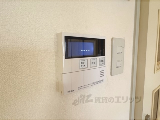 その他設備　給湯器リモコン