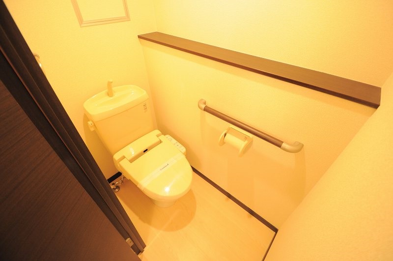 その他　温水洗浄機能付き