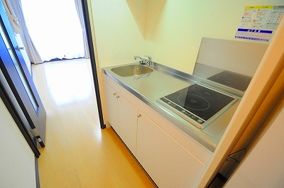 キッチン　2口コンロ　調理スペースもあり使い勝手ＧＯＯＤ！