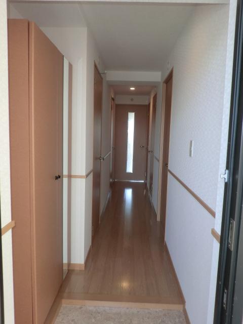 玄関　落ち着いた玄関です