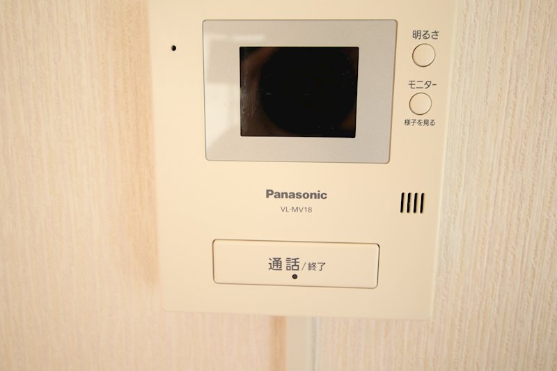 セキュリティ　TVモニター付きインターホン付き♪