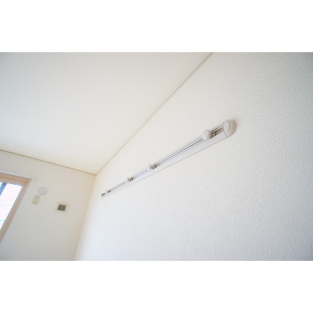 その他　あると便利なハンガーレール