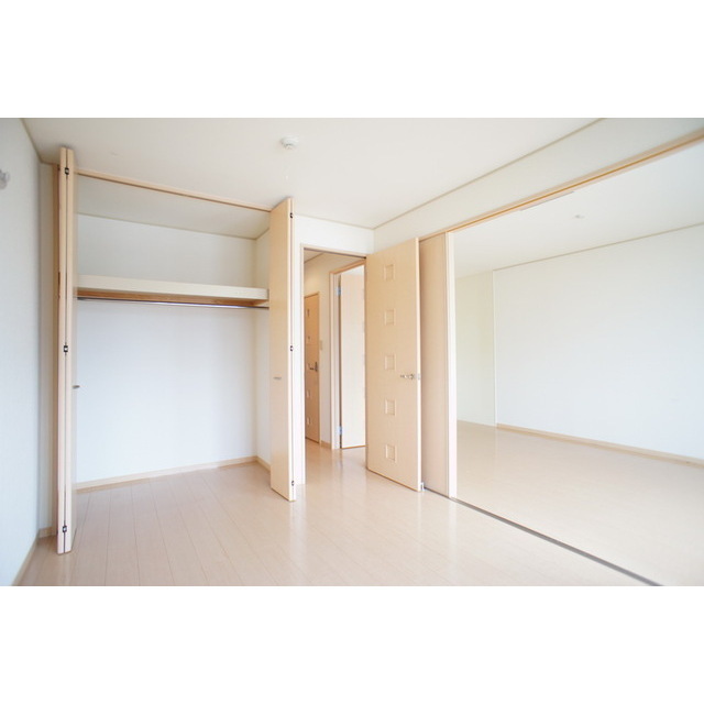 その他部屋・スペース　明るい日差しの室内ですね