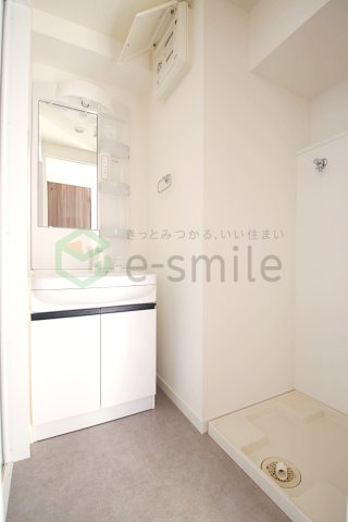 洗面設備　同シリーズ別物件の写真です