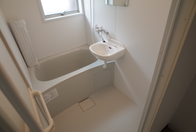 バス・シャワールーム　バスルーム