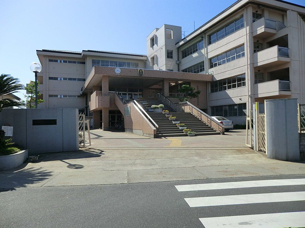 小学校　越谷市立大袋東小学校（小学校）まで650m