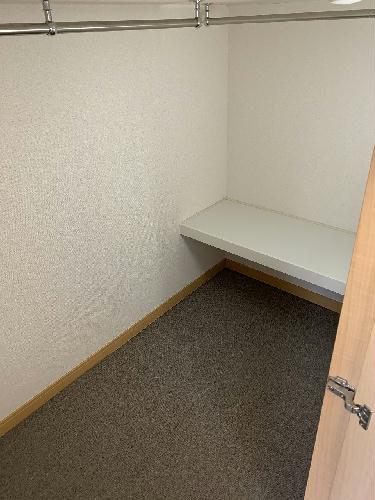 収納　ハイベット下部のスペースです。