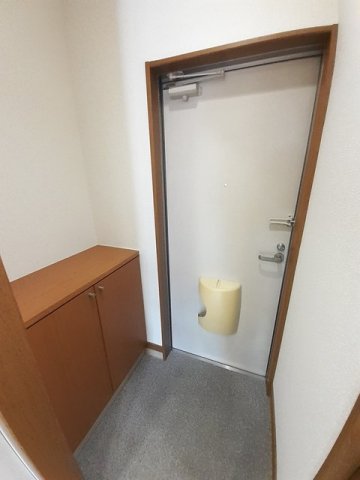 玄関　落ち着いた玄関です