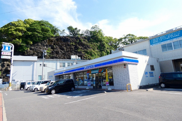 コンビニ　ローソン長崎宝栄町店（コンビニ）まで182m