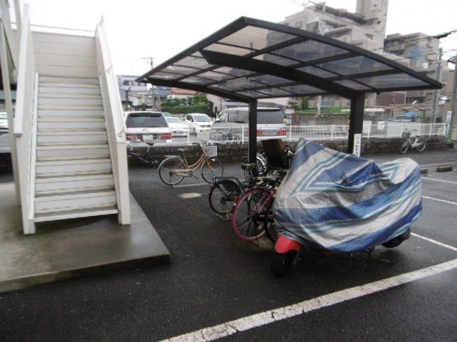 その他共有部分　屋根付の駐輪場です。