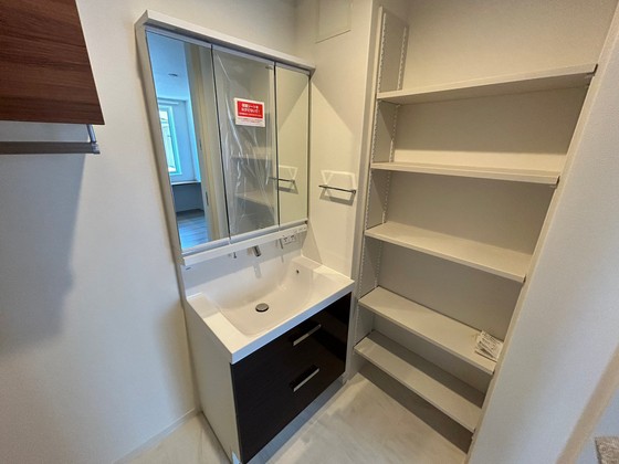 洗面設備　※他部屋の写真です。