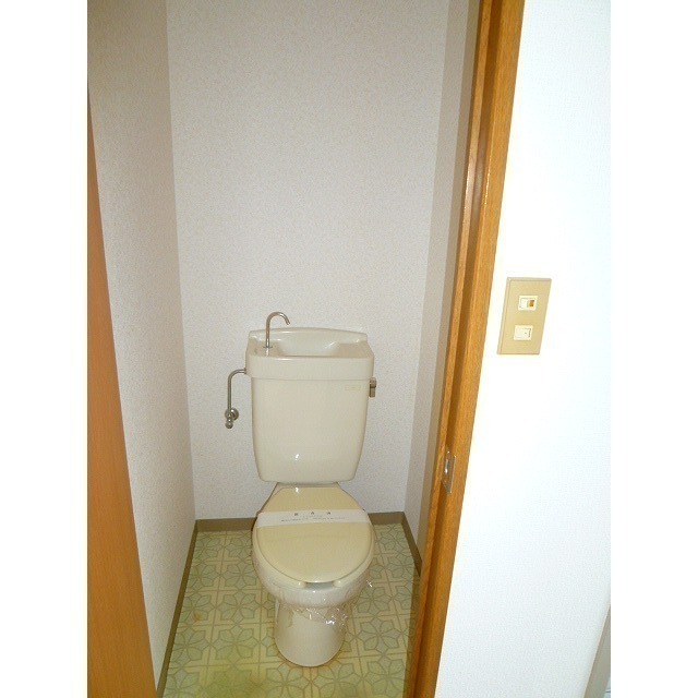 トイレ　清潔感のあるトイレ