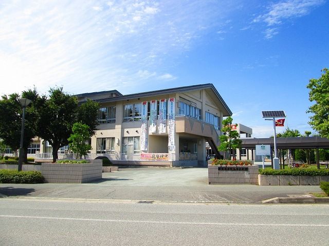 中学校　東根市立神町中学校（中学校）まで220m