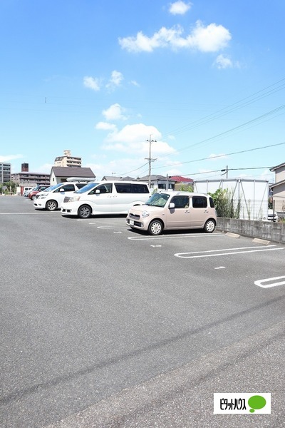 駐車場　☆広々！２台完備