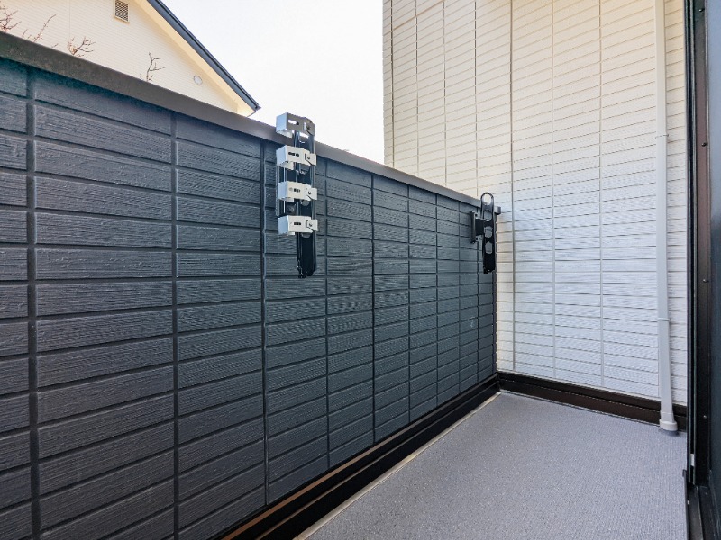 バルコニー　図面と現状に相違がある場合には現状を優先