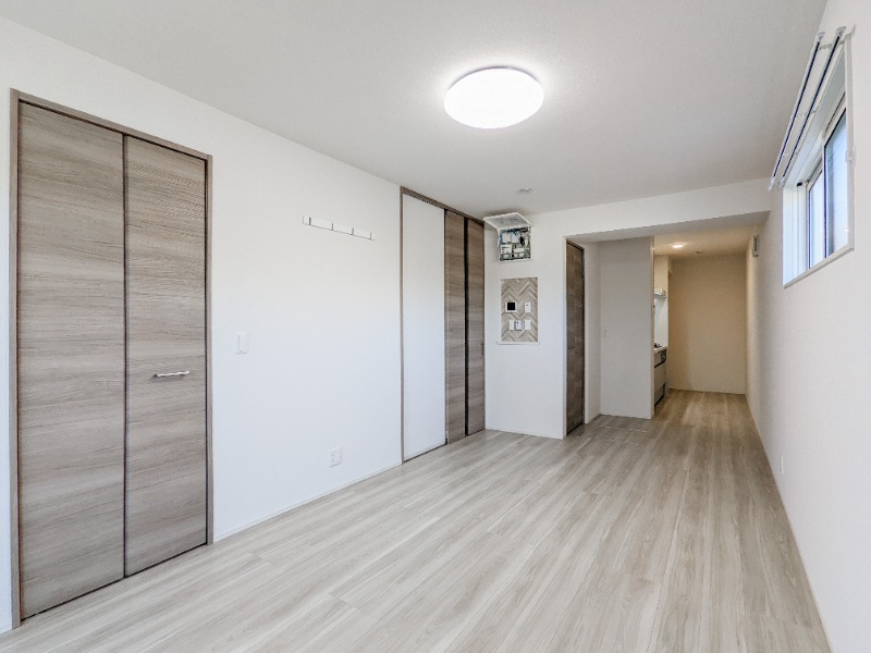 居室・リビング　図面と現状に相違がある場合には現状を優先