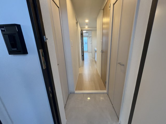 玄関　(参考)同マンション同間取り他部屋の写真