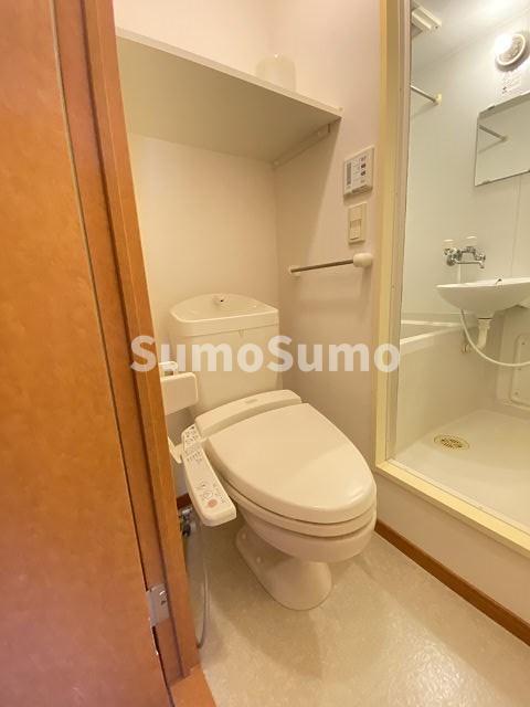 トイレ　落ち着いたトイレです