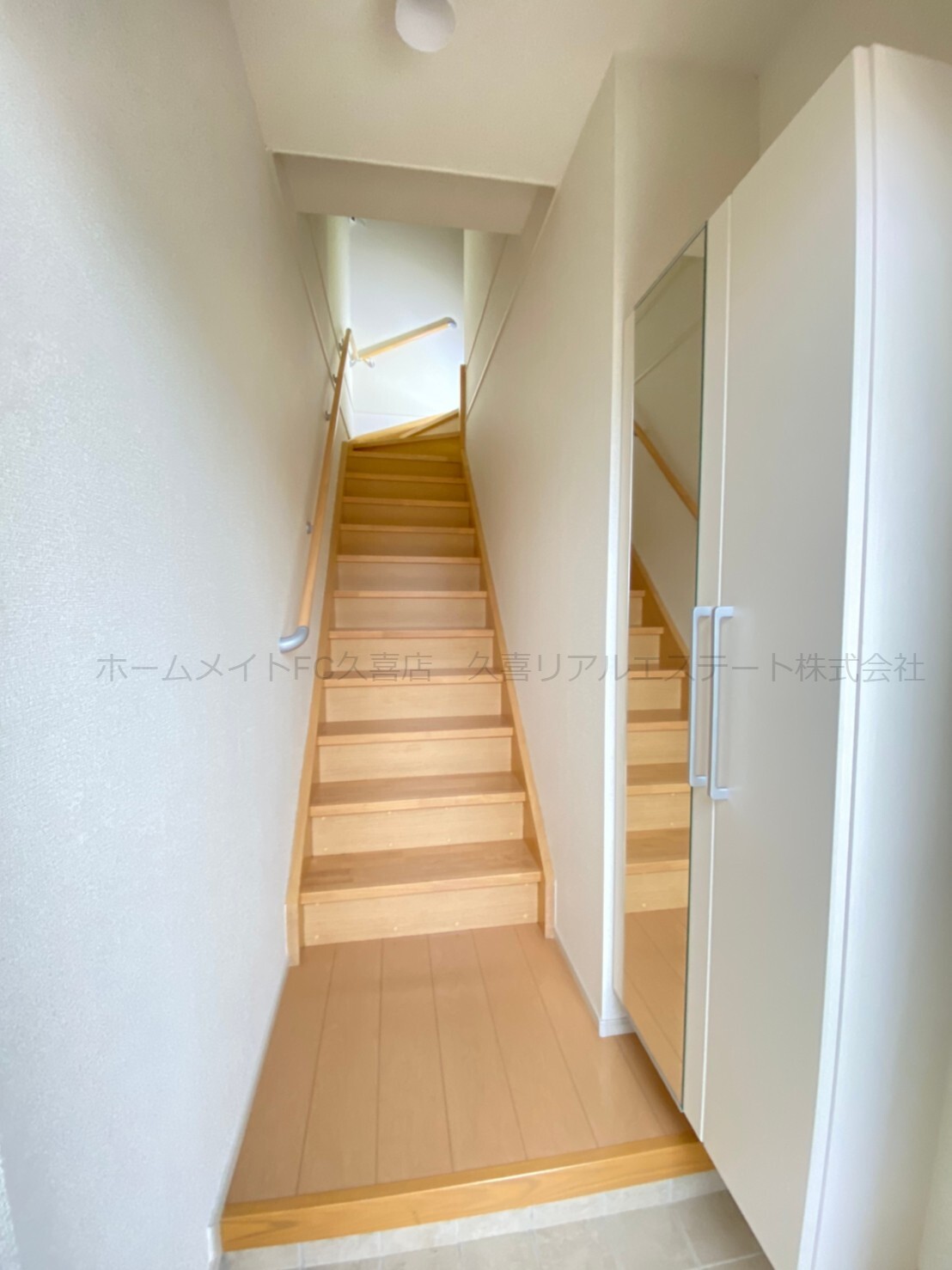 玄関　同建物別号室