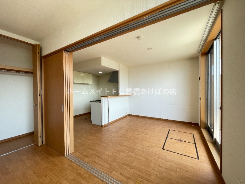 居室・リビング　同型別部屋写真