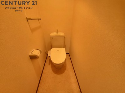 トイレ　温水洗浄便座完備