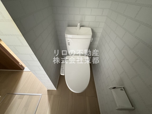 トイレ　洗浄・暖房便座付です！