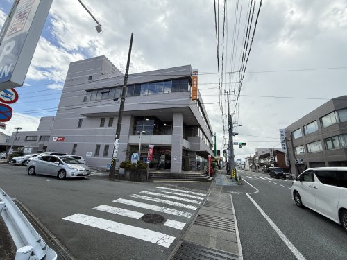 郵便局　松阪郵便局（郵便局）まで500m