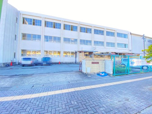 小学校　松阪市立幸小学校（小学校）まで900m