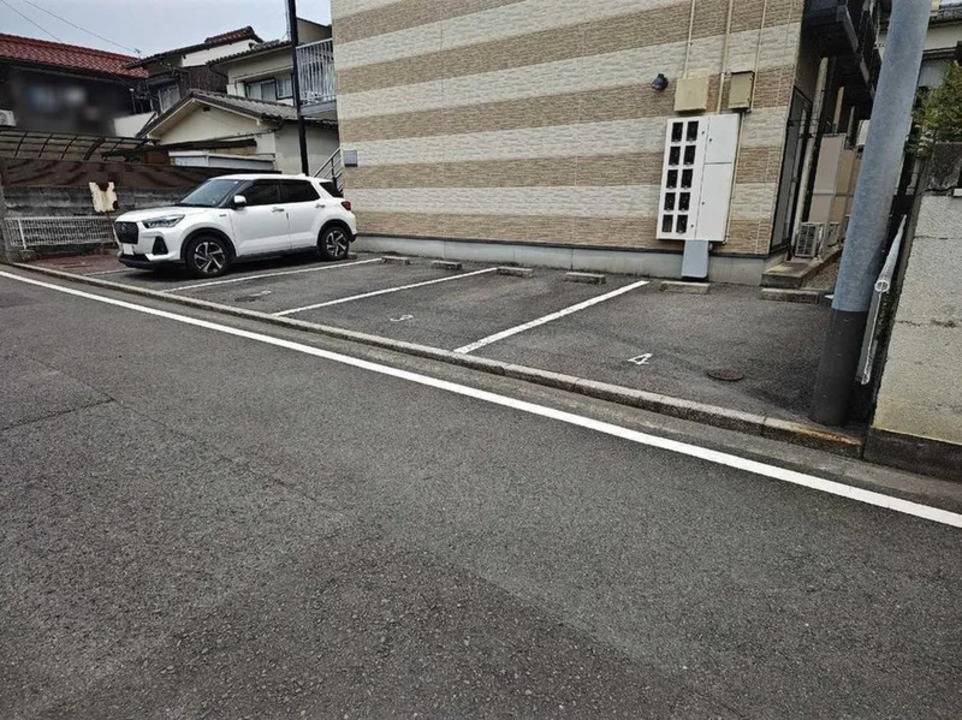 駐車場　駐車場