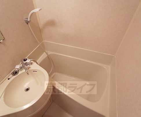 バス・シャワールーム　ユニットバスです