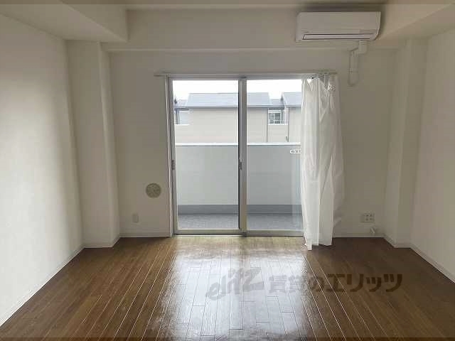 居室・リビング　居室