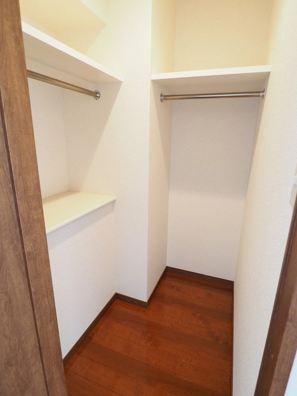 収納　ウォークインクローゼット。