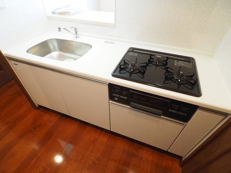 その他　3口コンロ。