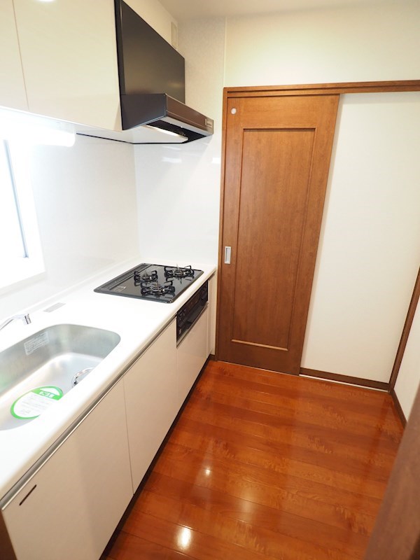 キッチン　システムキッチン。コンロ付き！