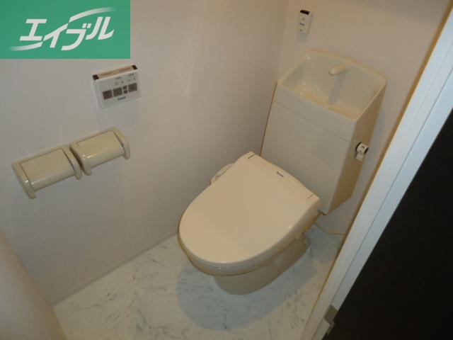 トイレ　シャワー付トイレ