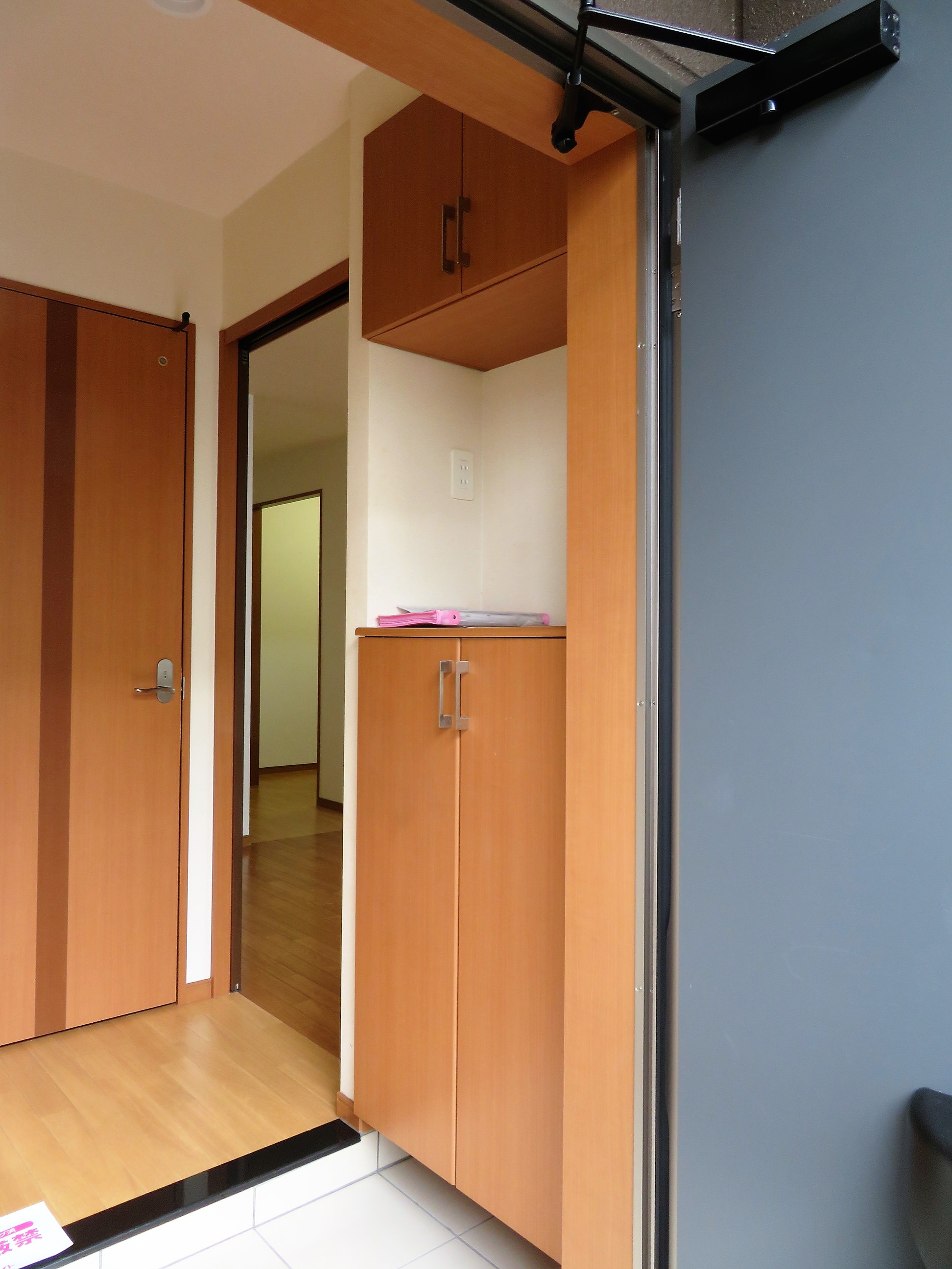 玄関　シューズボックス付き玄関です！