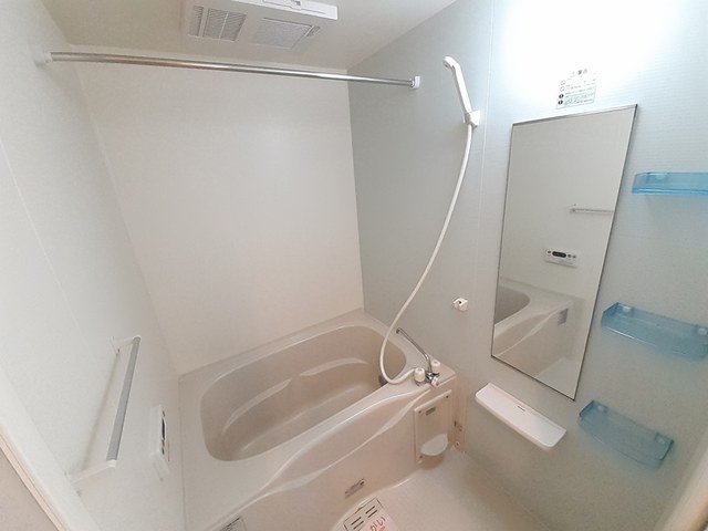 バス・シャワールーム　お風呂で日々の疲れを落としましょう