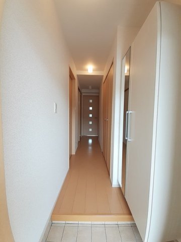 玄関　落ち着いた玄関です